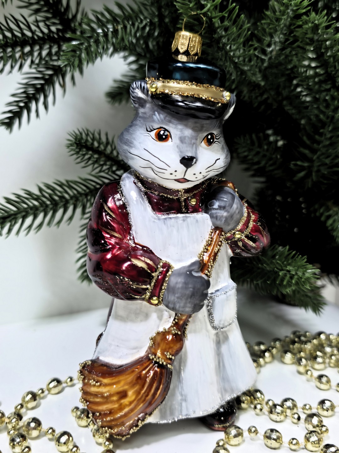 фото Стеклянная елочная игрушка Котофей дворник