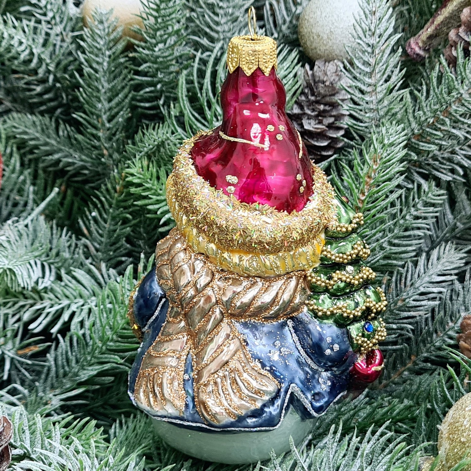 фото Стеклянная елочная игрушка Снеговик с елкой