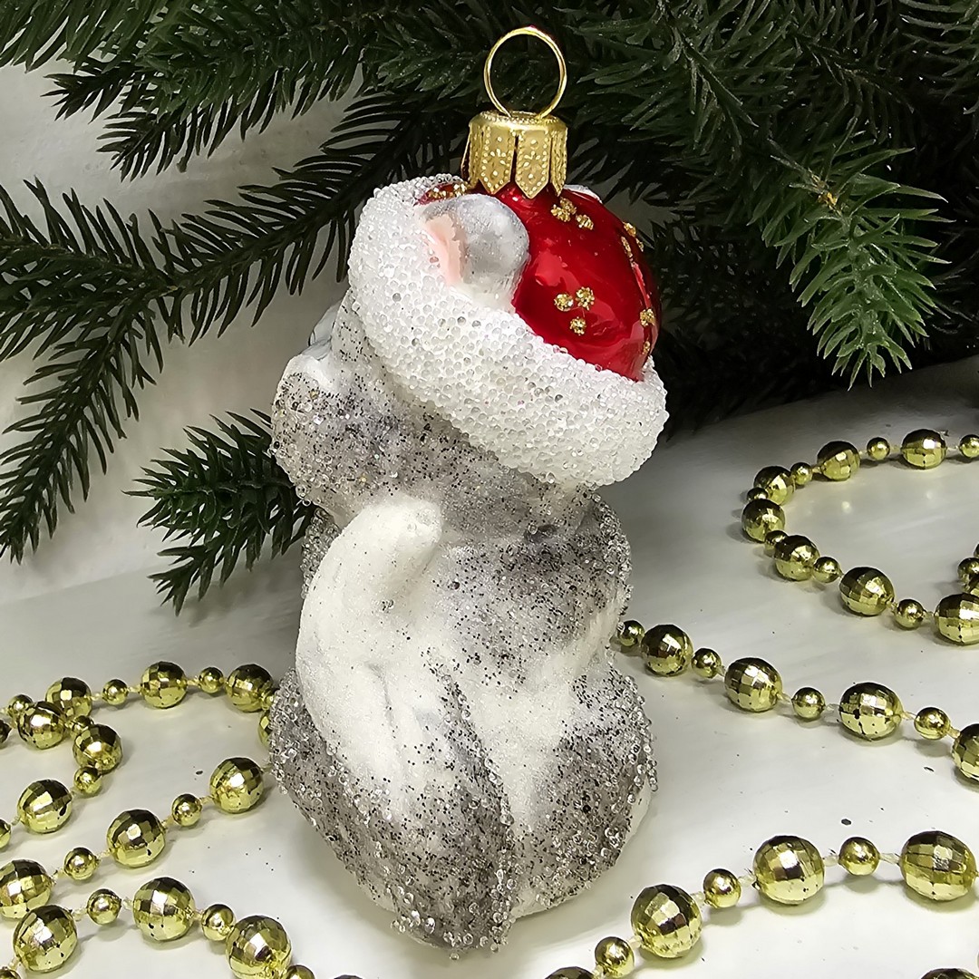 фото Стеклянная елочная игрушка Котенок санта