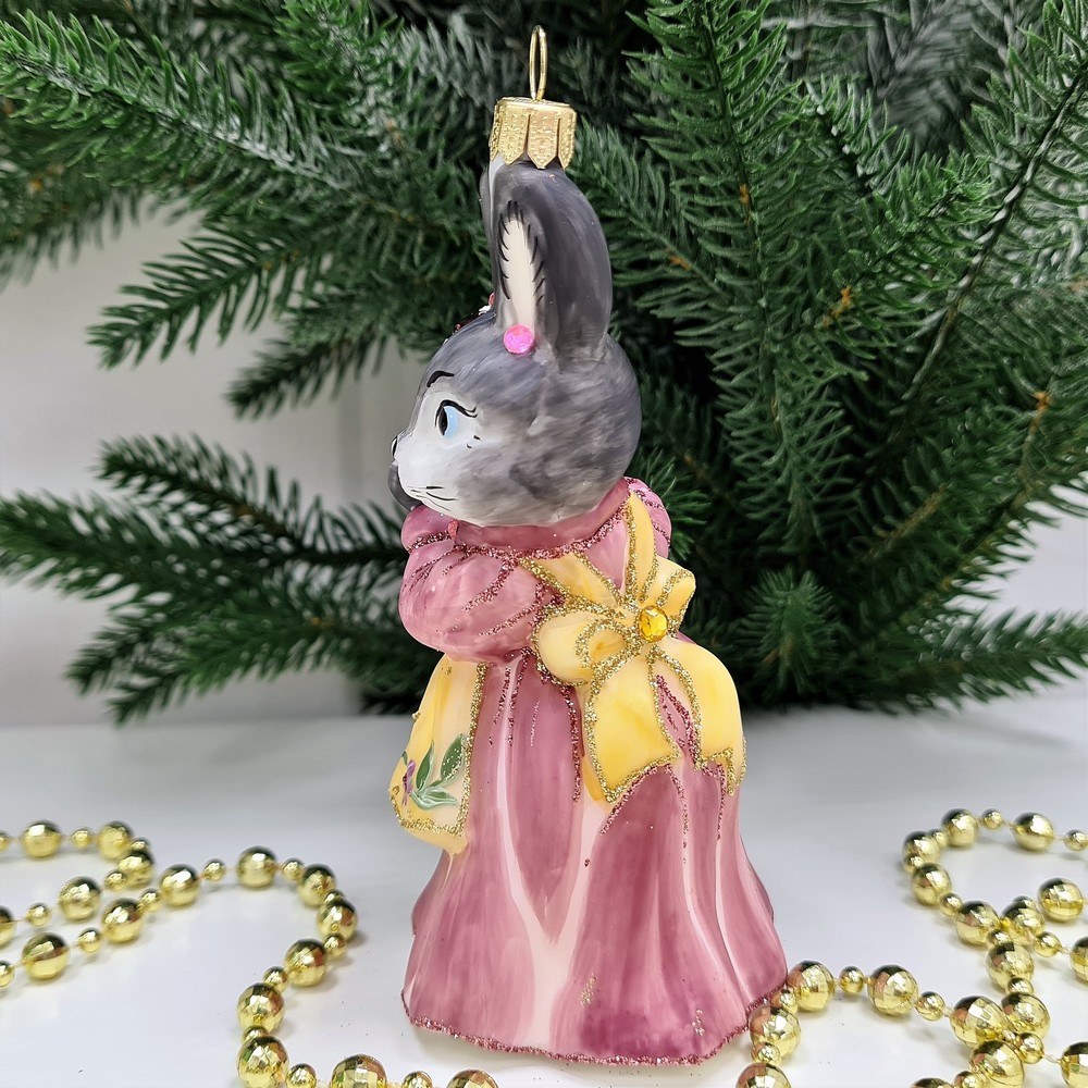 фото Стеклянная елочная игрушка Зайчиха с тортом-2