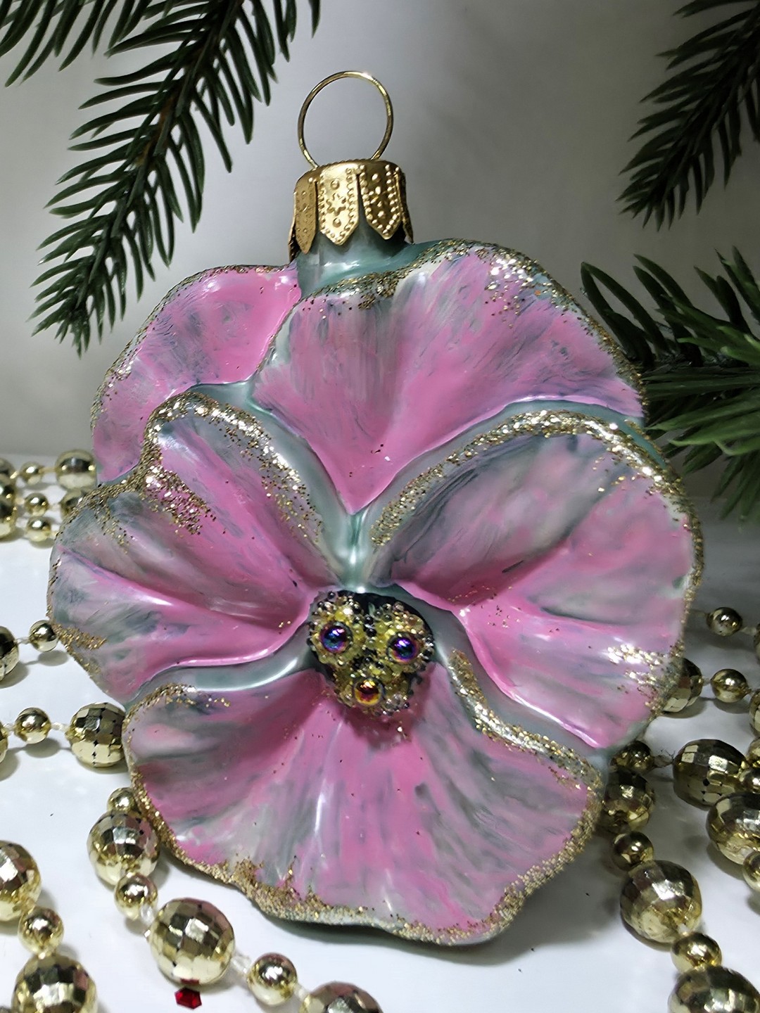 фото Стеклянная елочная игрушка Фиалка