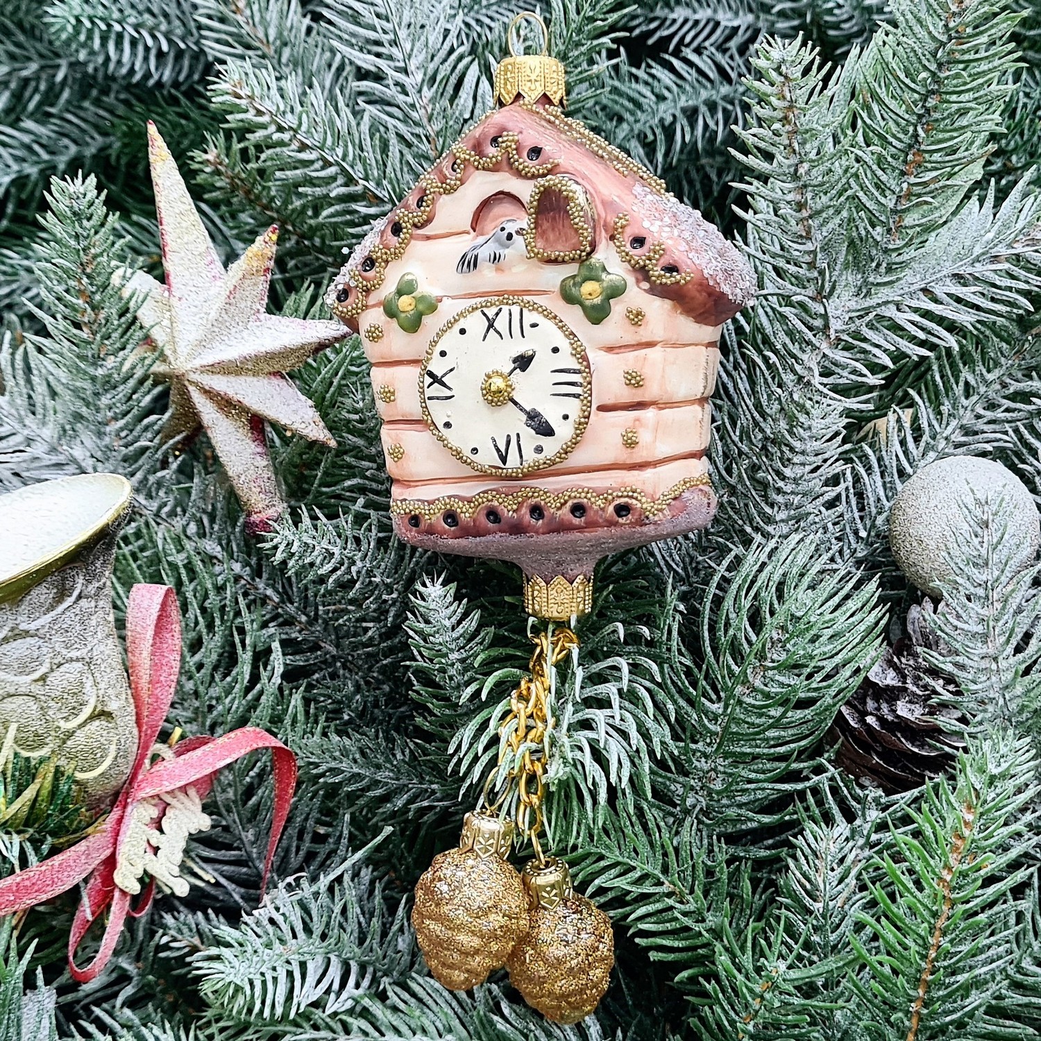 фото Стеклянная елочная игрушка Часы с кукушкой винтаж