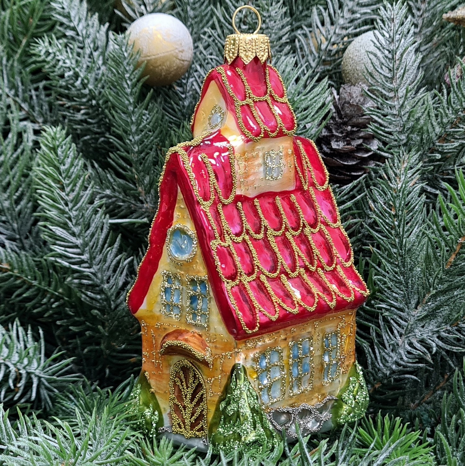 фото Стеклянная елочная игрушка Домик с острой крышей