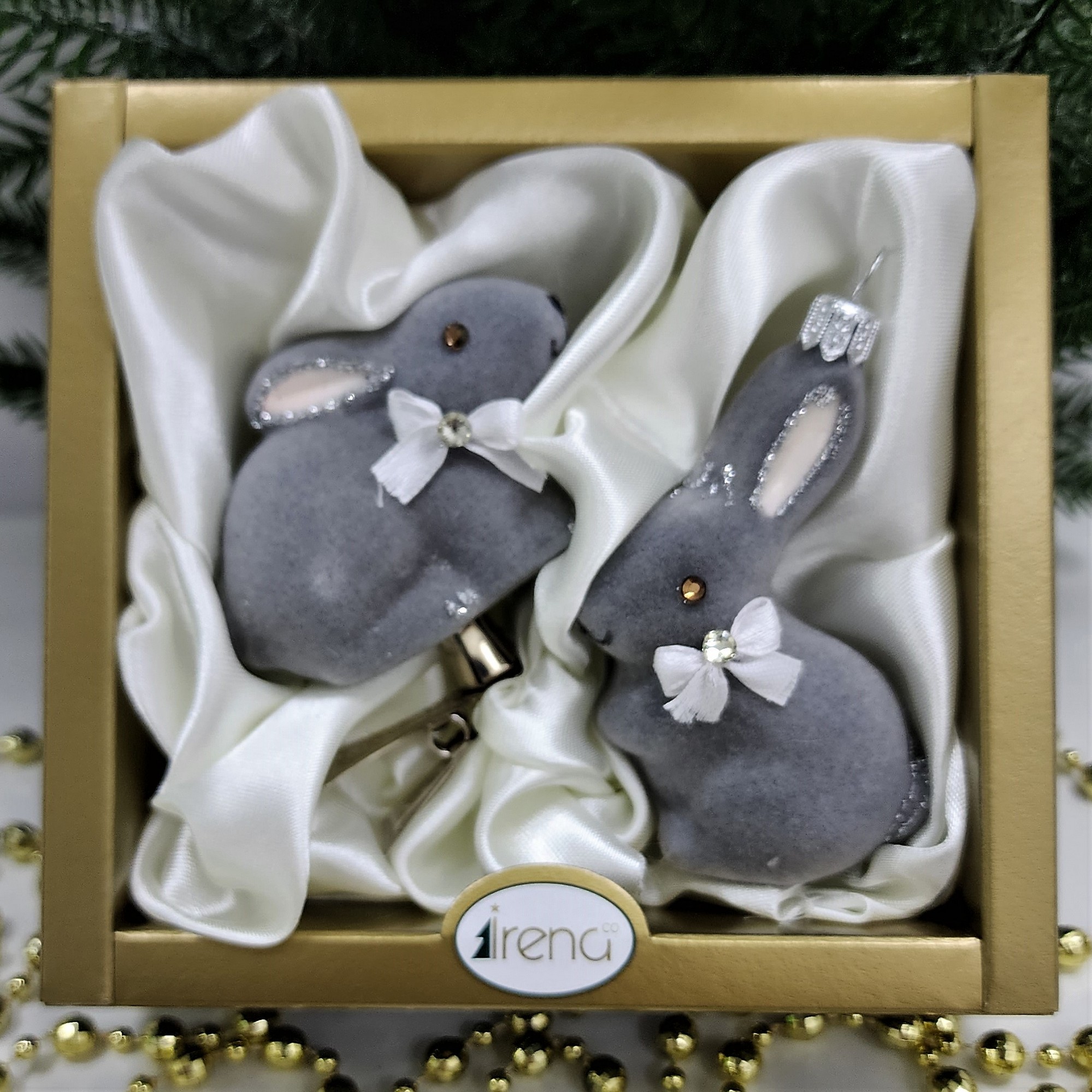 фото Набор ёлочных игрушек Два зайчика флок серые