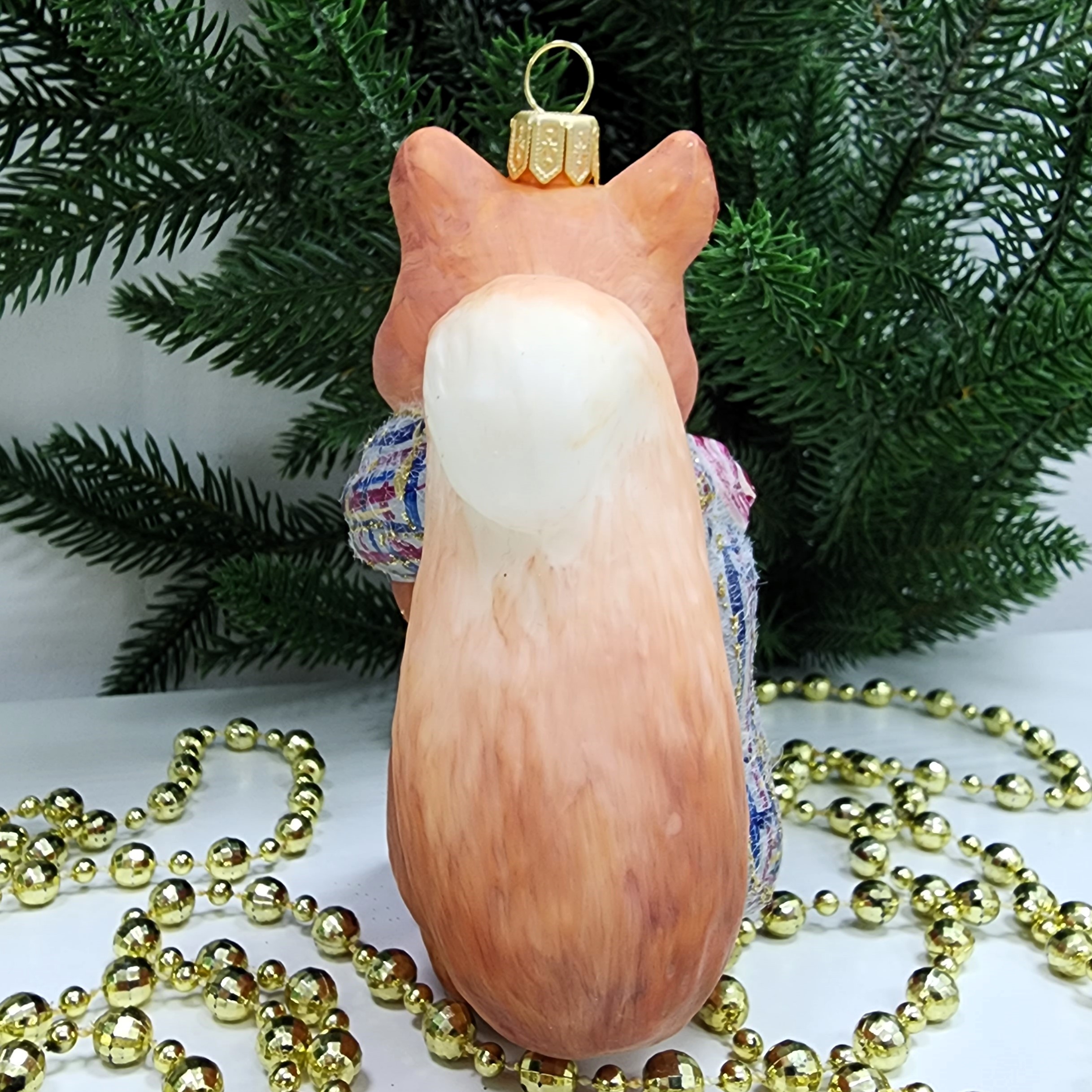 фото Стеклянная елочная игрушка Белочка с сумкой