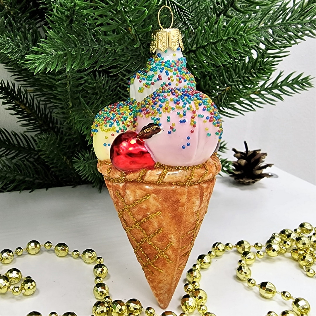 фото Стеклянная елочная игрушка Мороженое