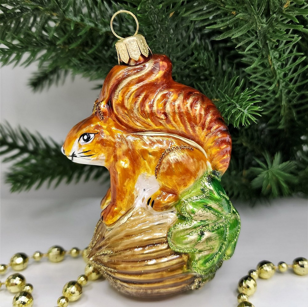 фото Стеклянная елочная игрушка Белочка на желуде