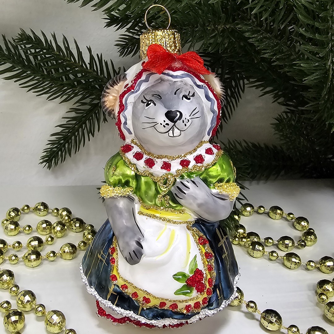 фото Стеклянная елочная игрушка Мышка хозяйка