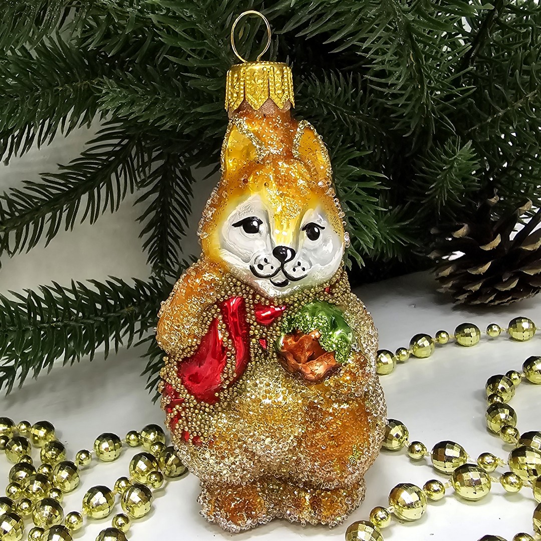 фото Стеклянная елочная игрушка Белочка с орехом сахар