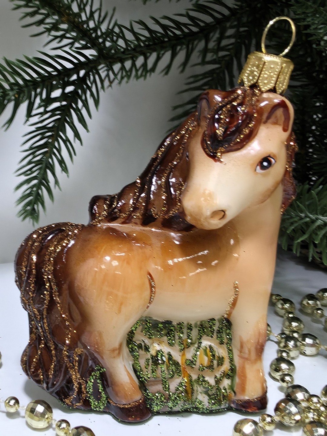 фото Стеклянная елочная игрушка Лошадка смотрит в бок
