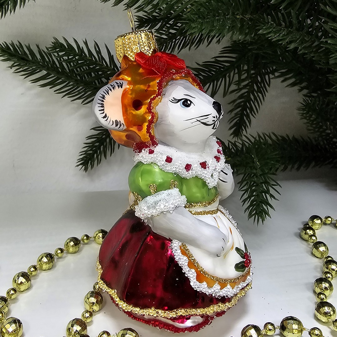 фото Стеклянная елочная игрушка Мышка хозяйка