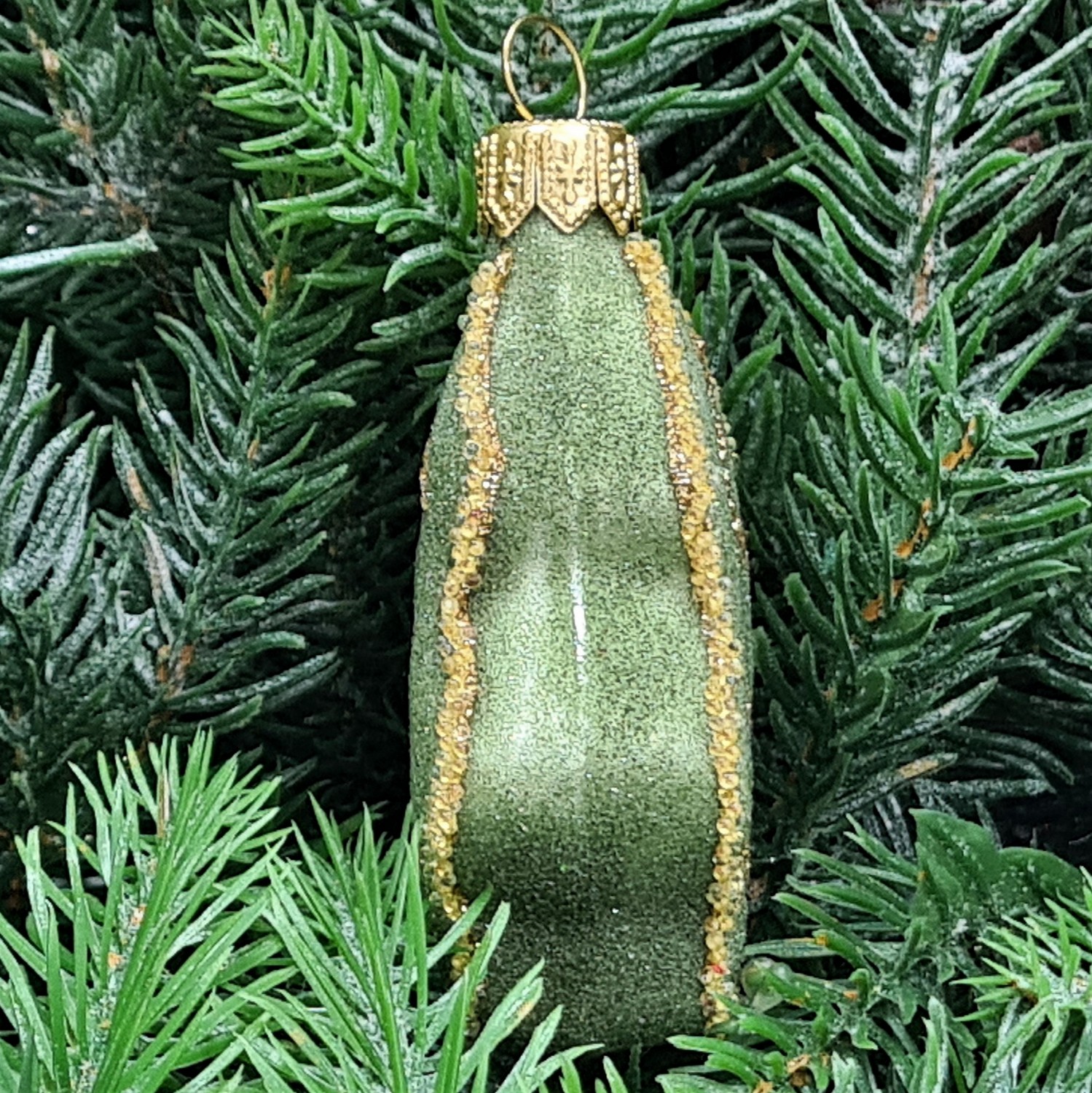 фото Стеклянная елочная игрушка Дубовый листок