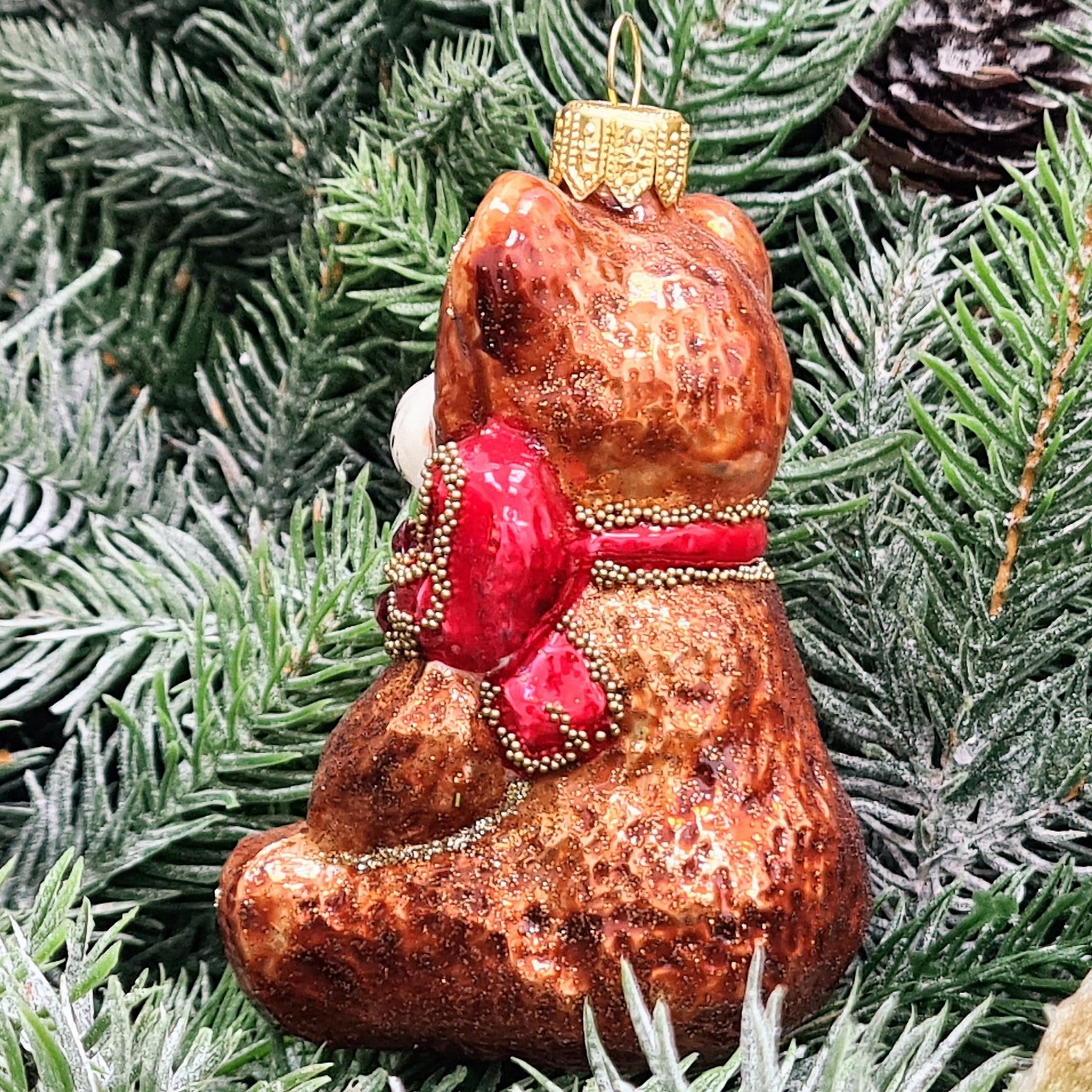 фото Стеклянная елочная игрушка Мишка с подарками