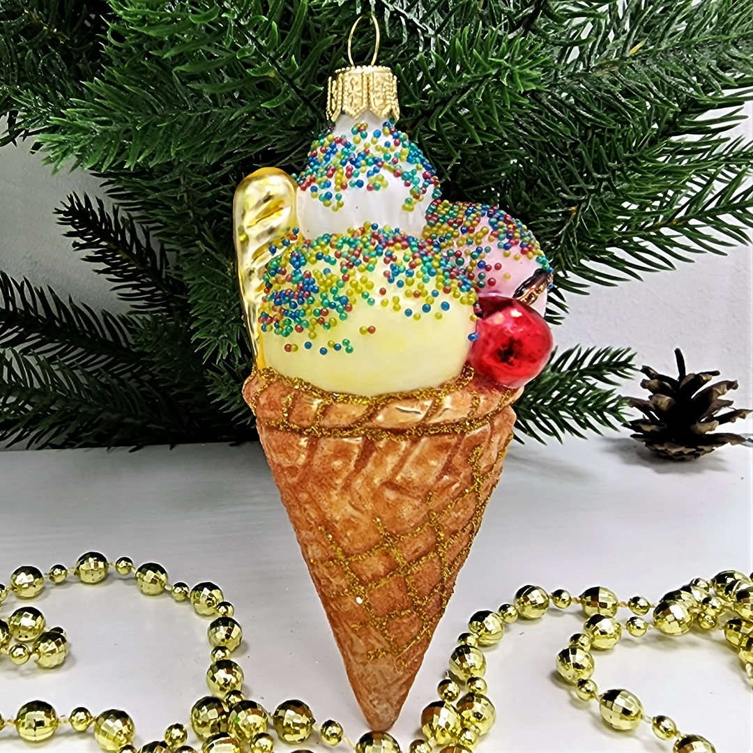 фото Стеклянная елочная игрушка Мороженое