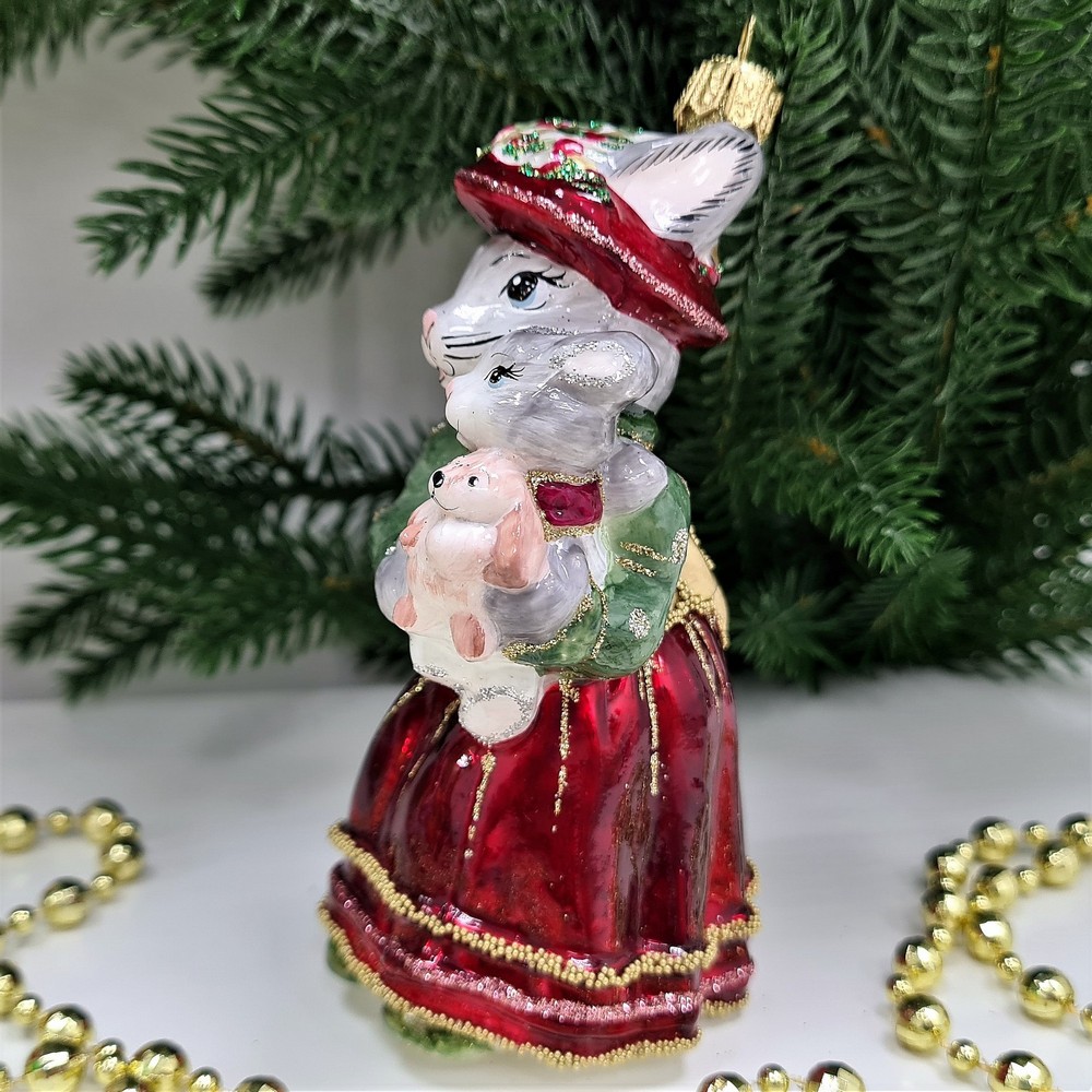 фото Стеклянная елочная игрушка Зайчиха с зайчатами