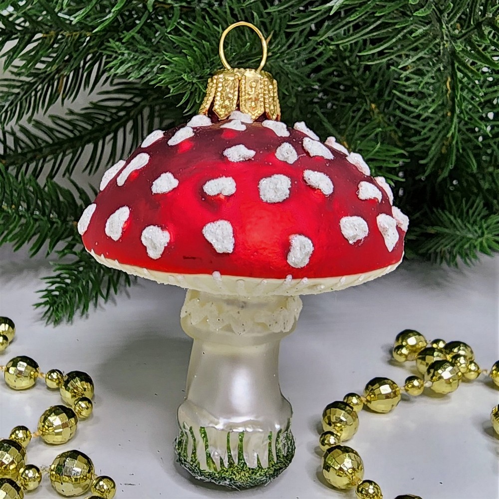 фото Стеклянная елочная игрушка Грибок мухомор