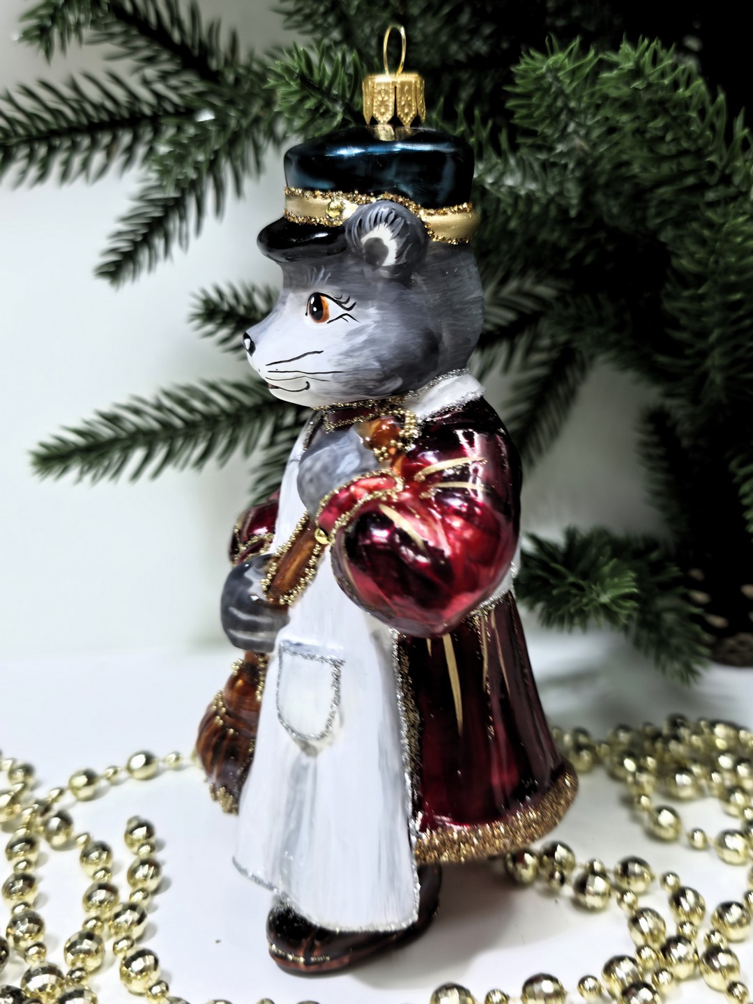 фото Стеклянная елочная игрушка Котофей дворник