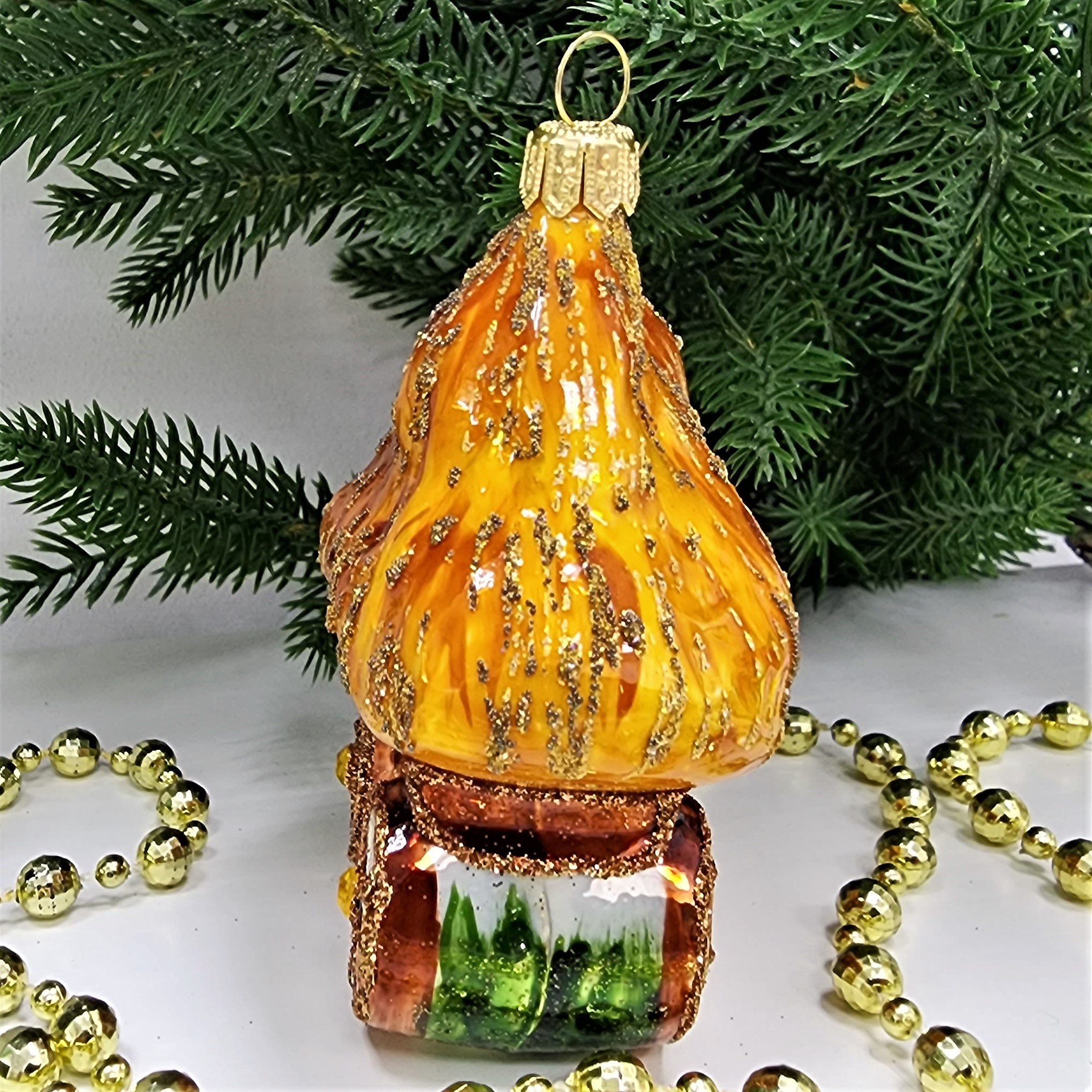 фото Стеклянная елочная игрушка Телега с сеном