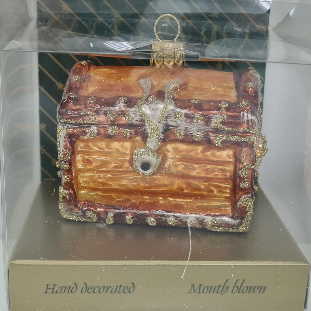 фото Стеклянная елочная игрушка Сундучок