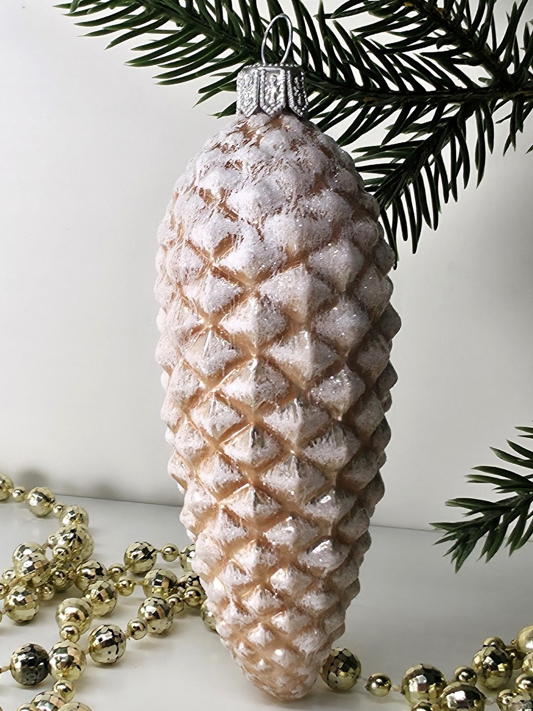 фото Ёлочная игрушка стекло Шишка