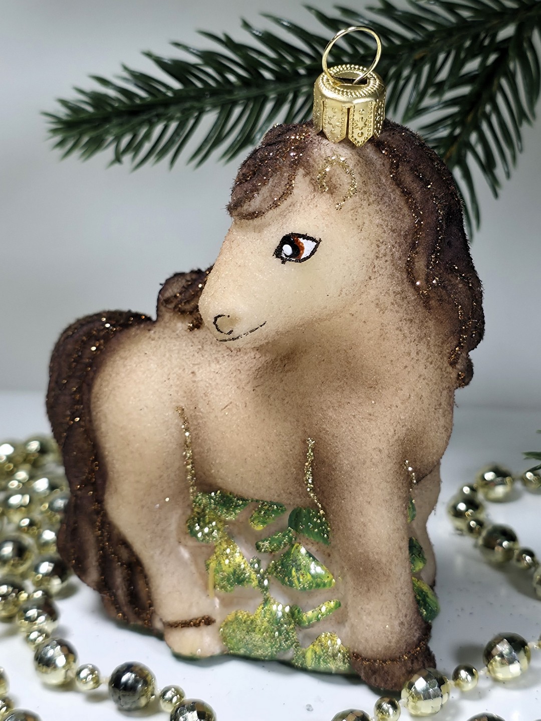 фото Стеклянная елочная игрушка Лошадка смотрит в бок