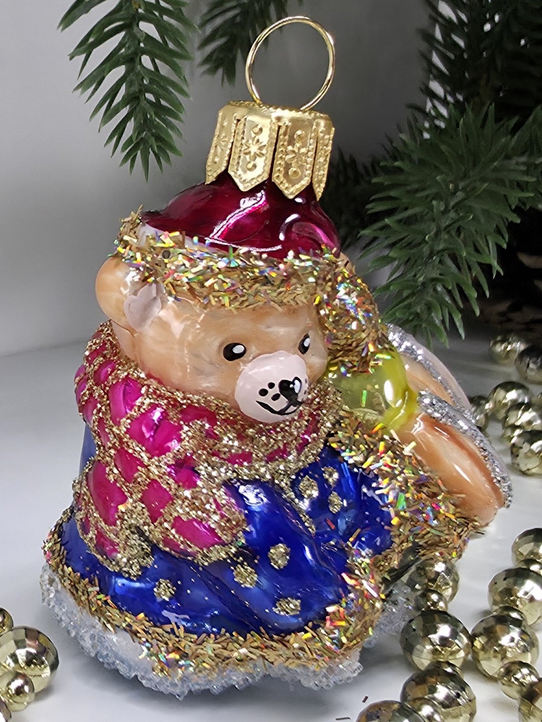 фото Стеклянная елочная игрушка Мишутка с подарками