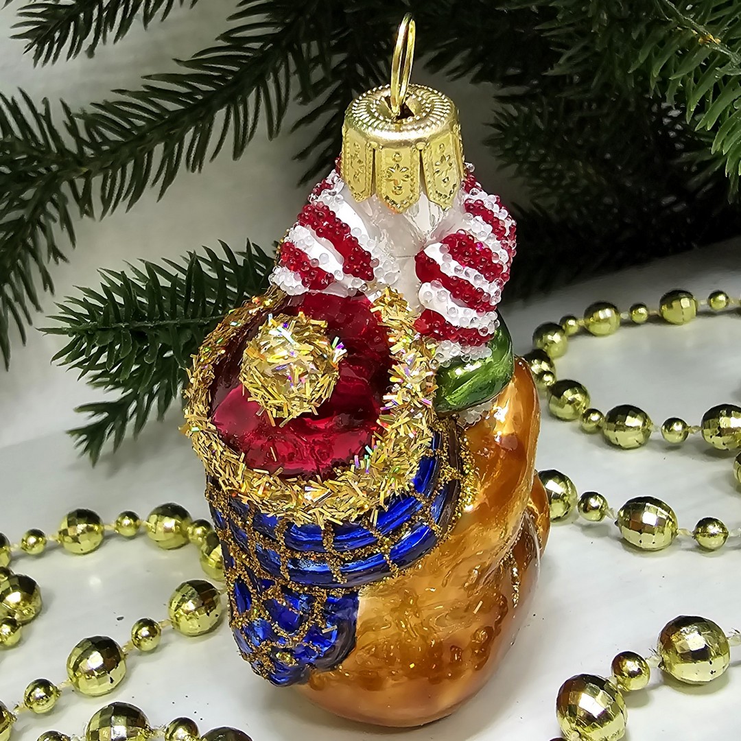 фото Стеклянная елочная игрушка Мишка с сахарной палочкой