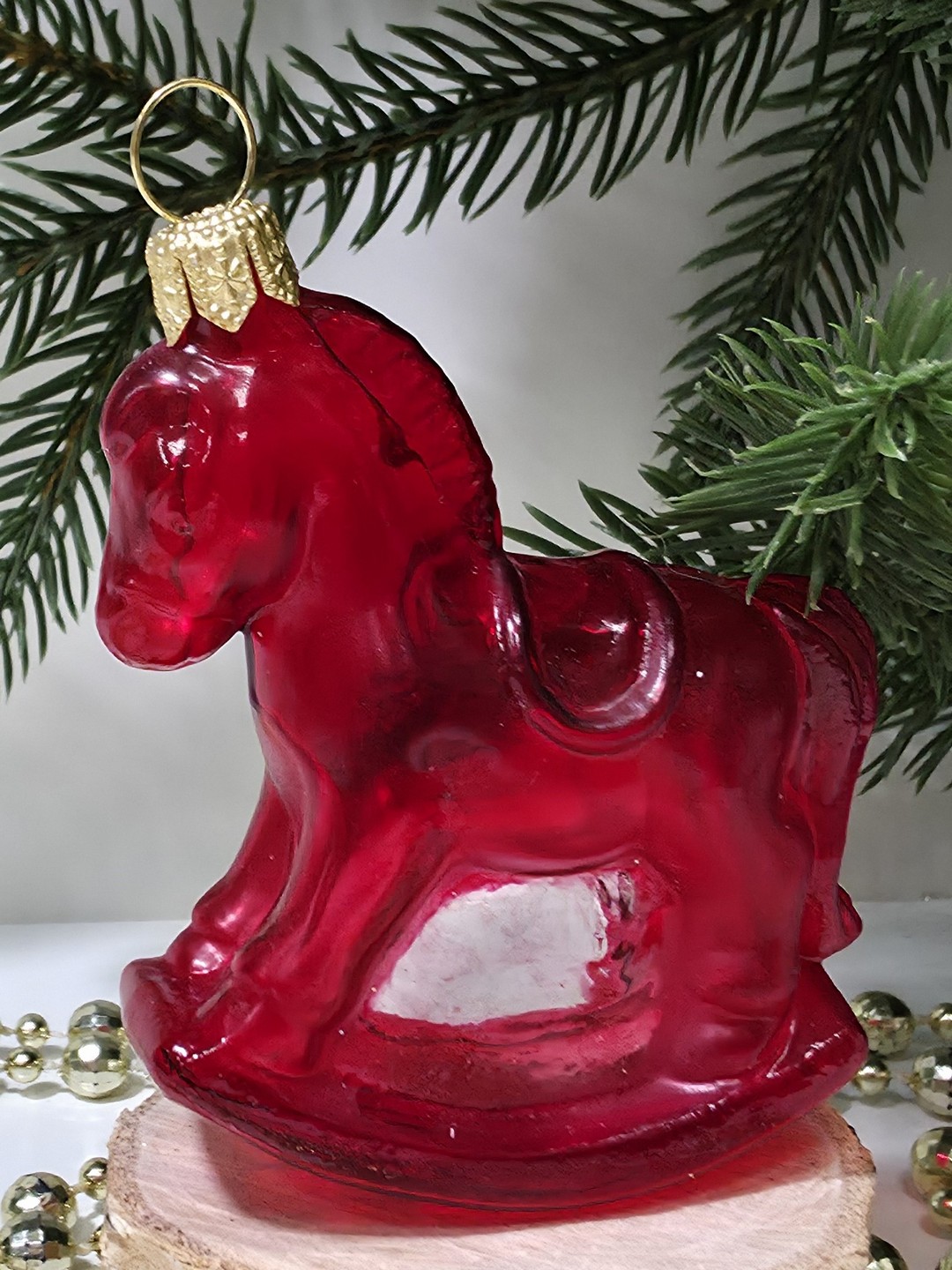 фото Стеклянная елочная игрушка Лошадка качалка малая красная
