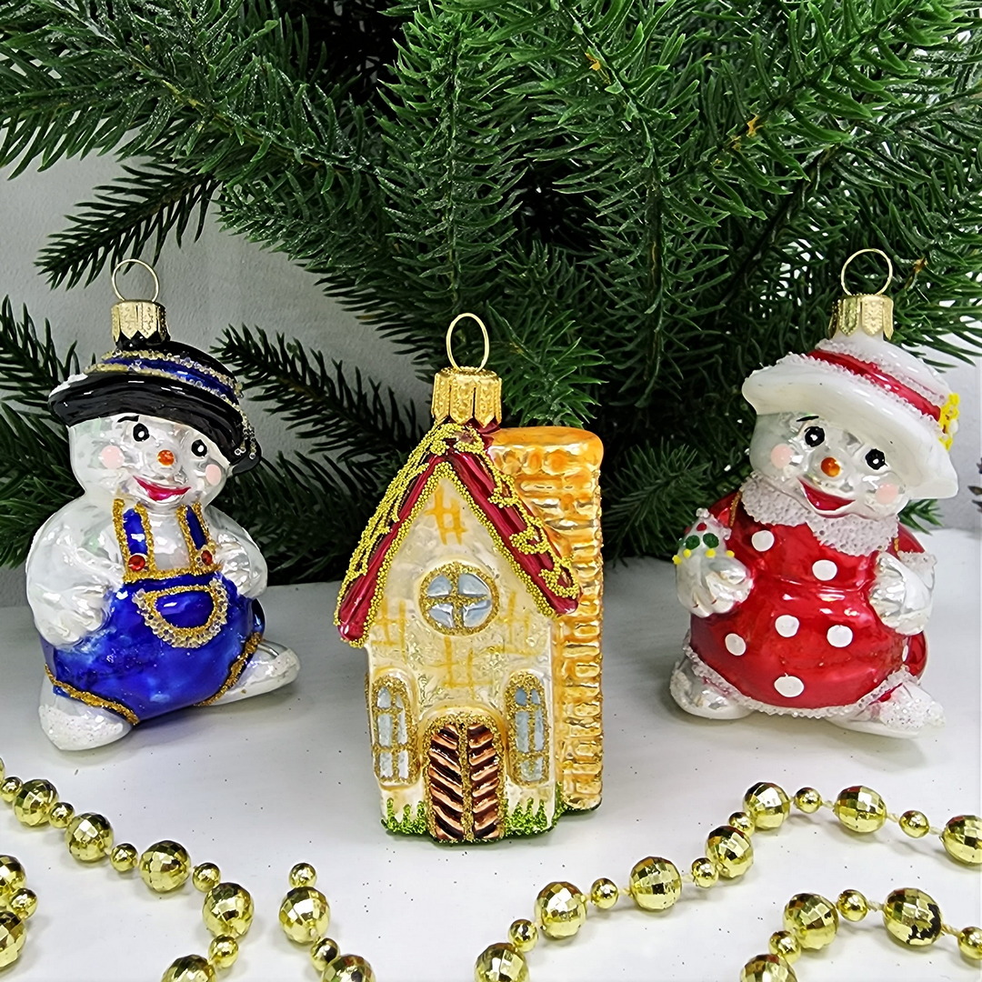 фото Набор ёлочных игрушек Снеговики и домик