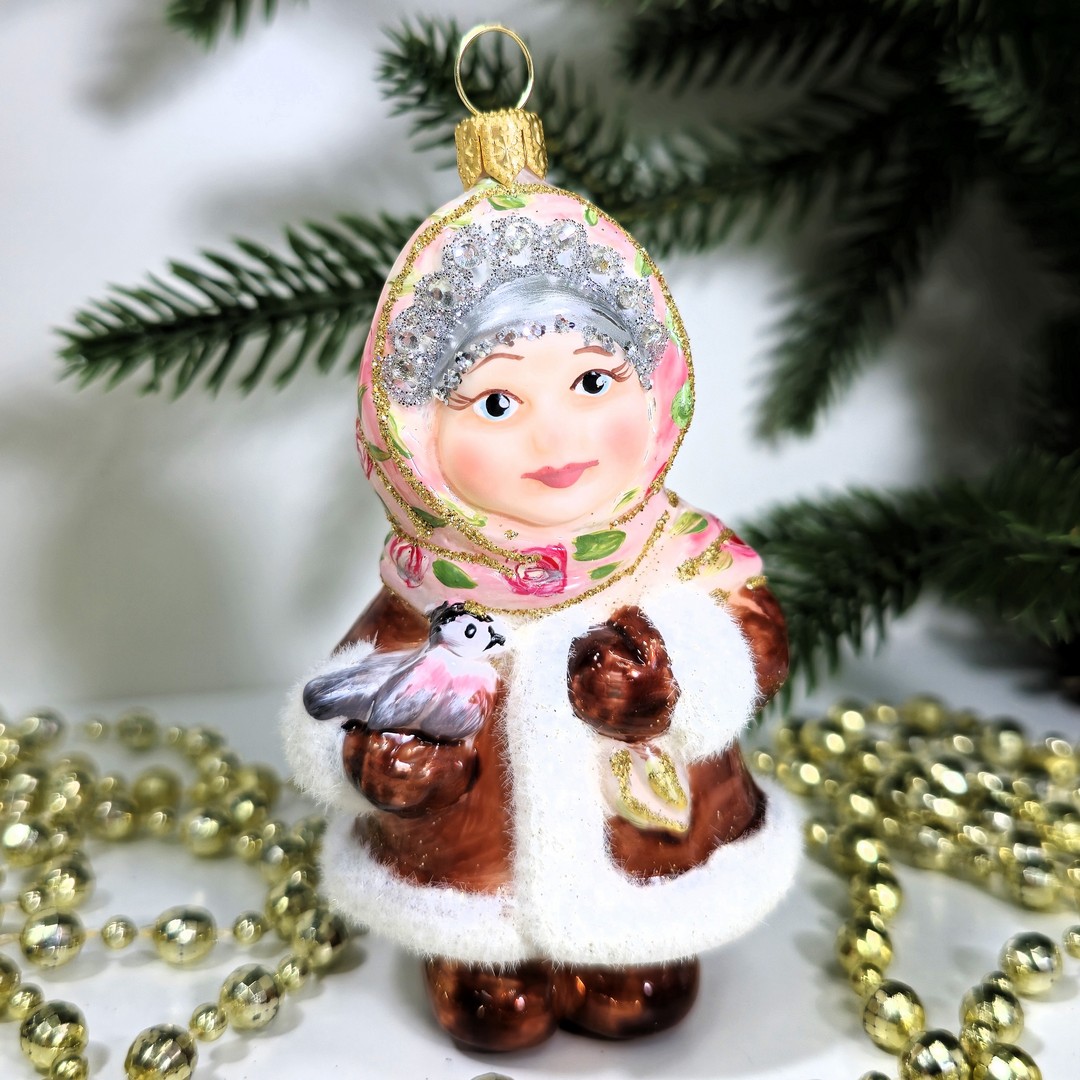 фото Стеклянная елочная игрушка Девочка Снегурочка