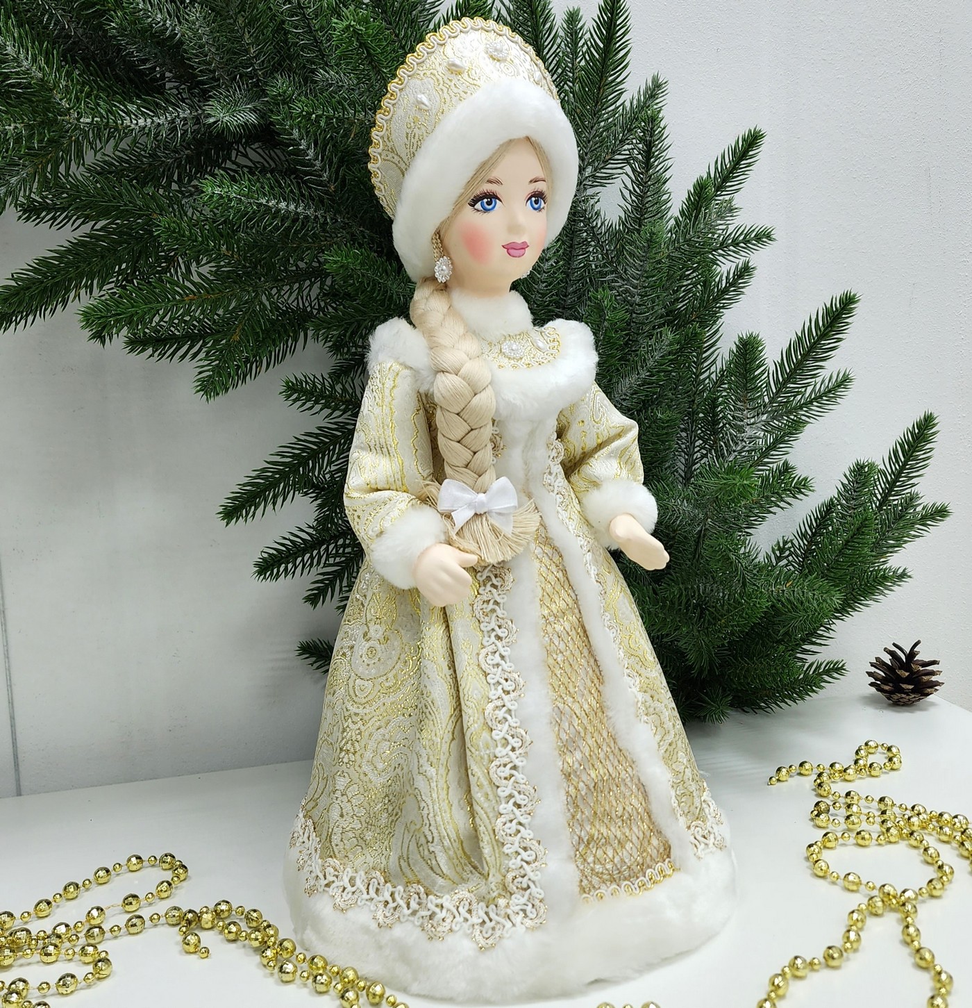 фото Кукла Снегурочка под елку 35 см