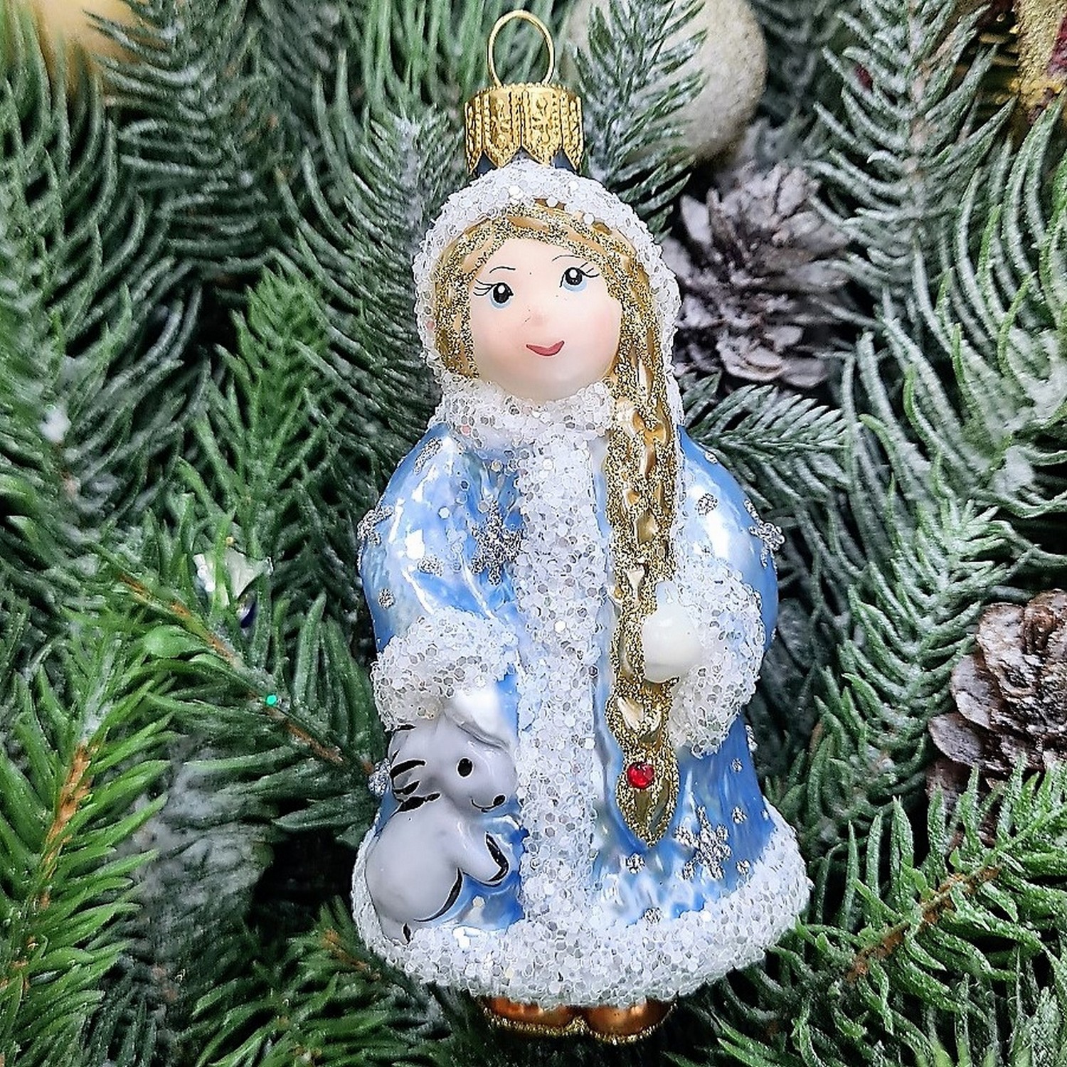 фото Стеклянная елочная игрушка Снегурочка маленькая