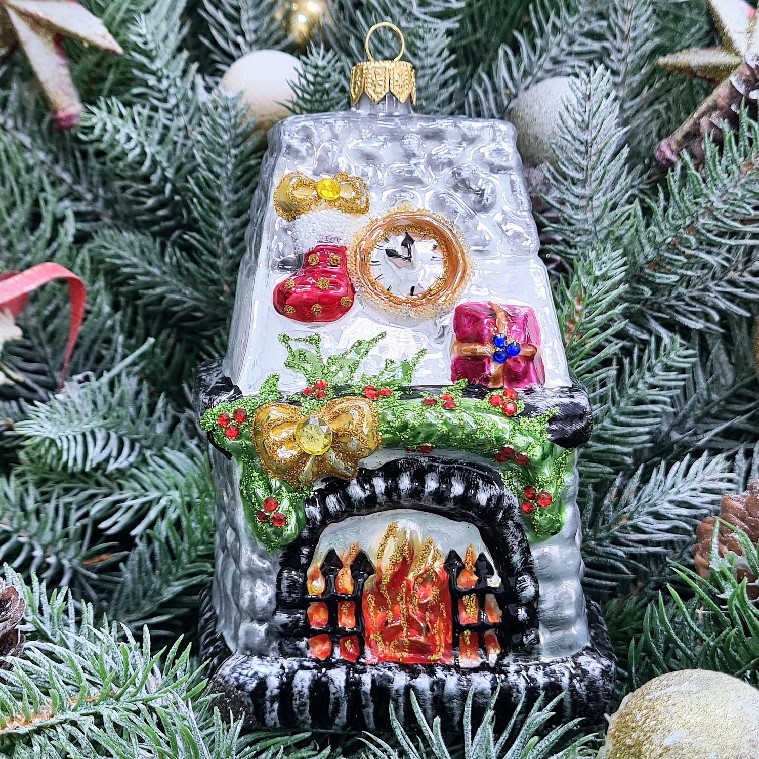 фото Стеклянная елочная игрушка Камин