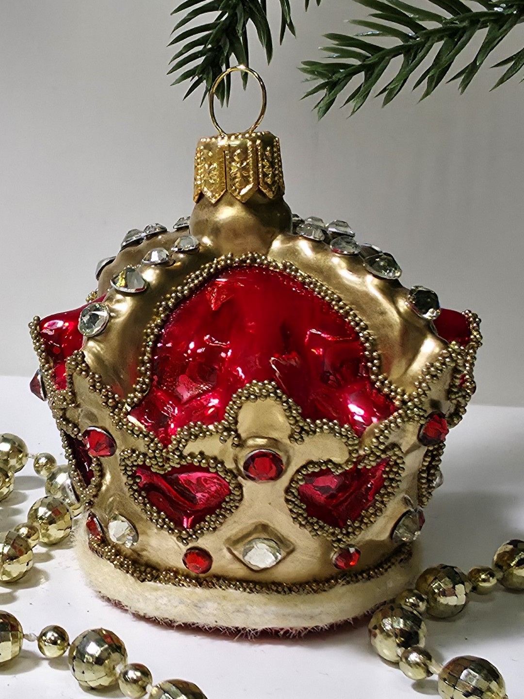 фото Стеклянная елочная игрушка Корона красная