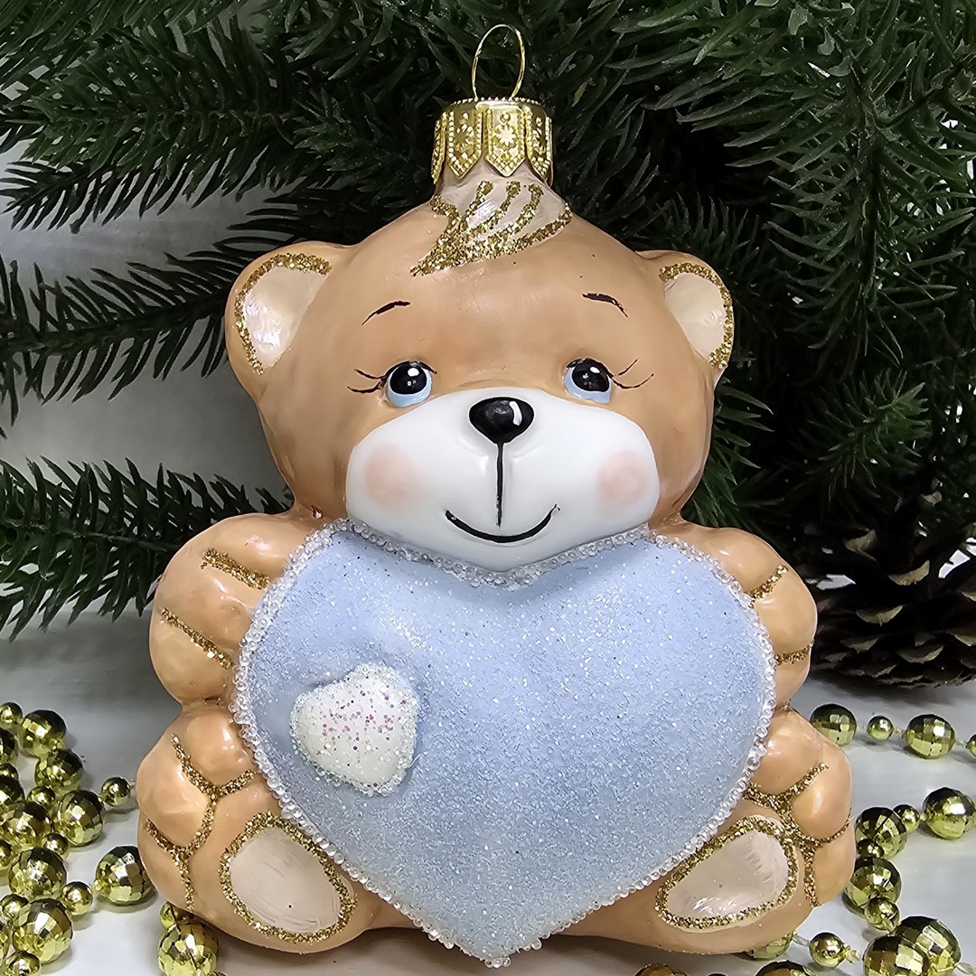 фото Стеклянная елочная игрушка Мишка с сердцем