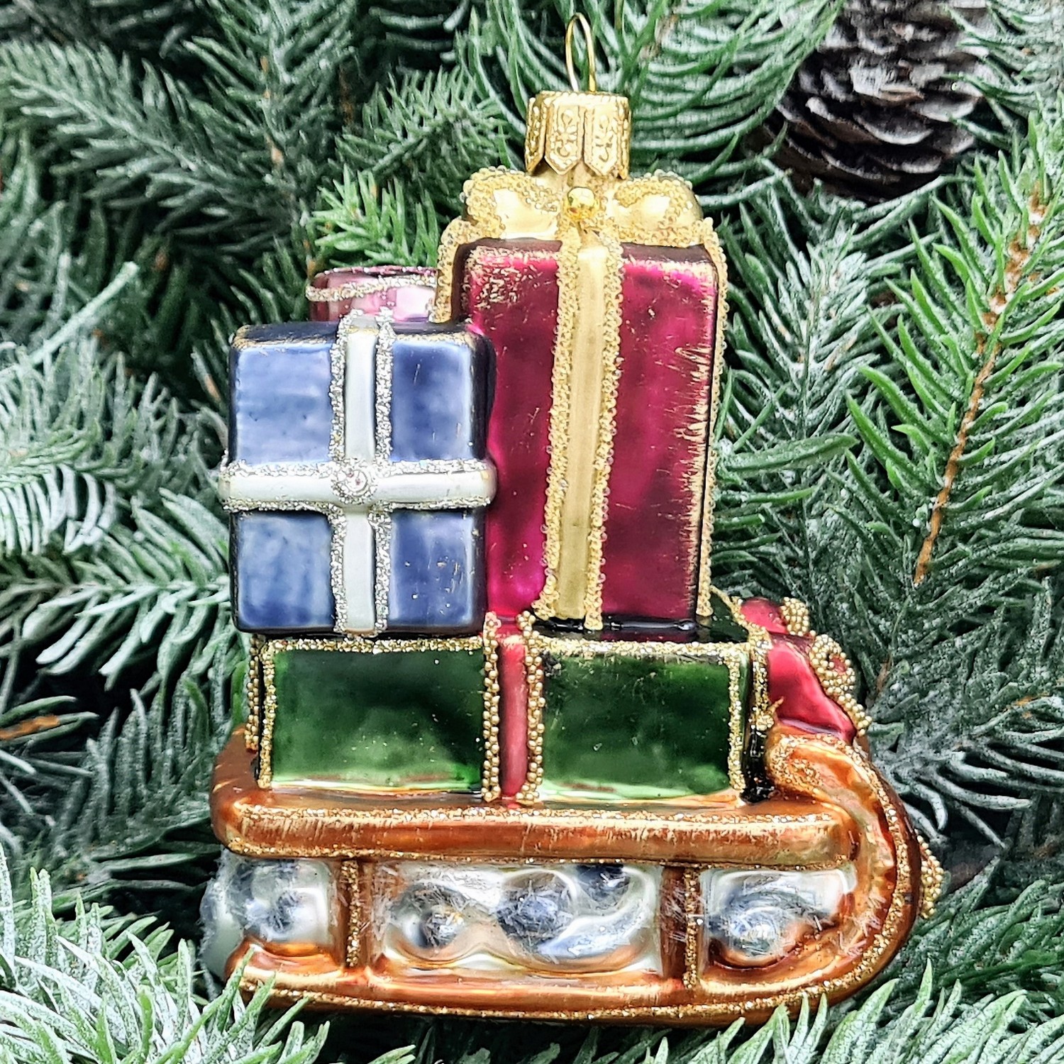 фото Стеклянная елочная игрушка Саночки