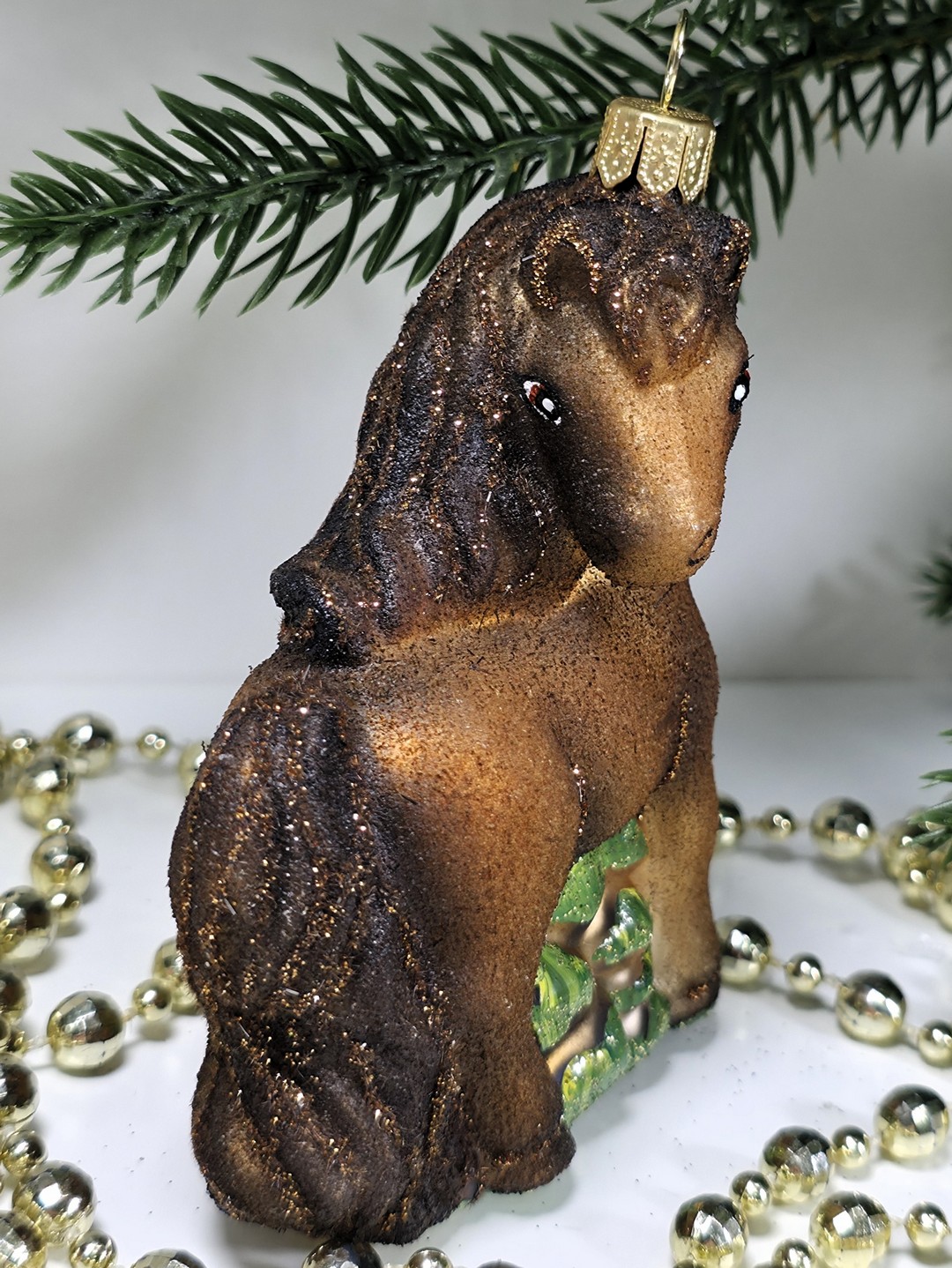 фото Стеклянная елочная игрушка Лошадка смотрит в бок