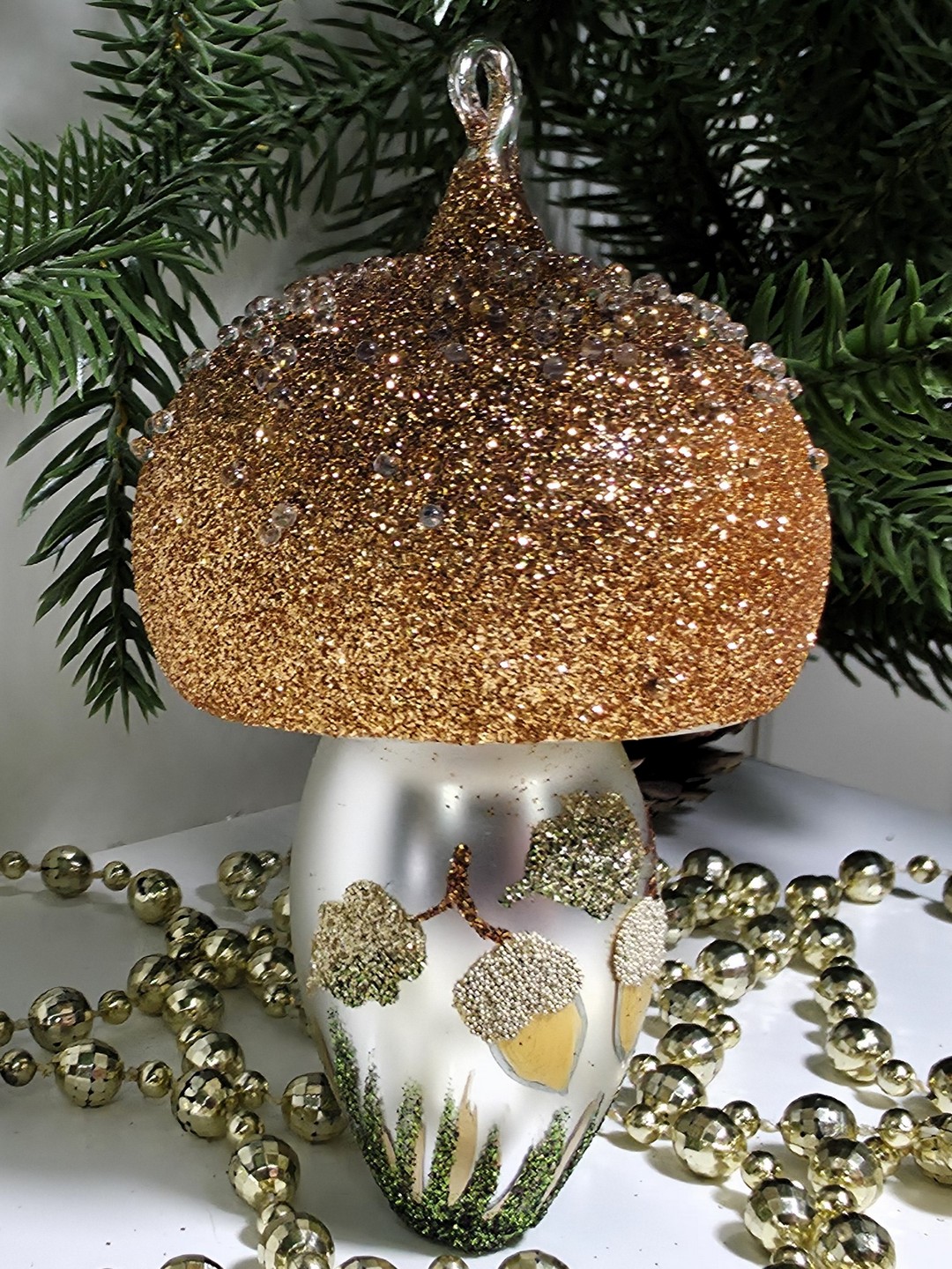 фото Стеклянная елочная игрушка Грибочек