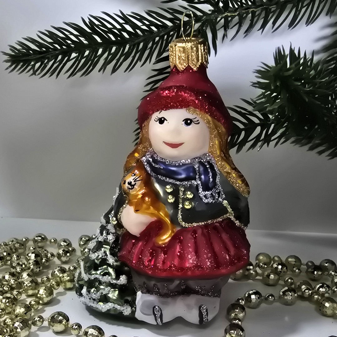 фото Стеклянная елочная игрушка Девочка с котиком