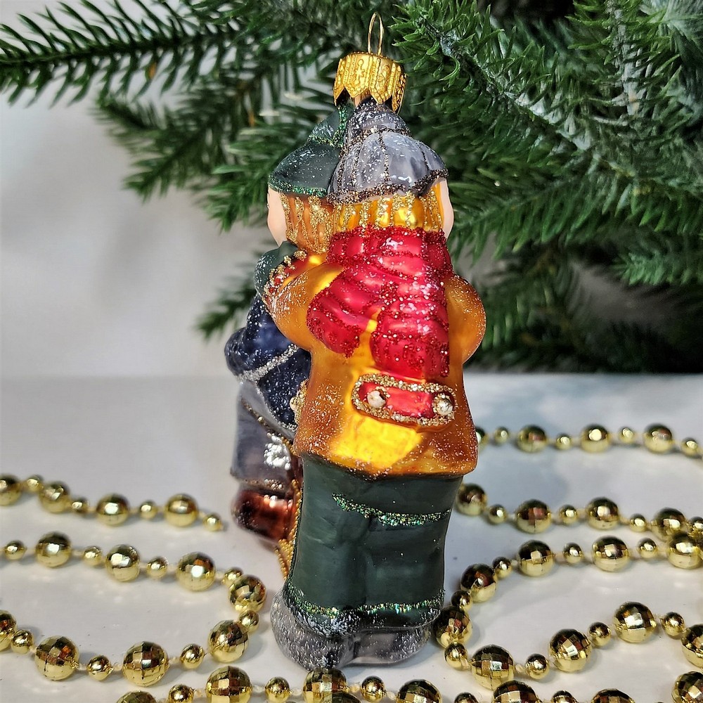 фото Стеклянная елочная игрушка Царские дети на санях