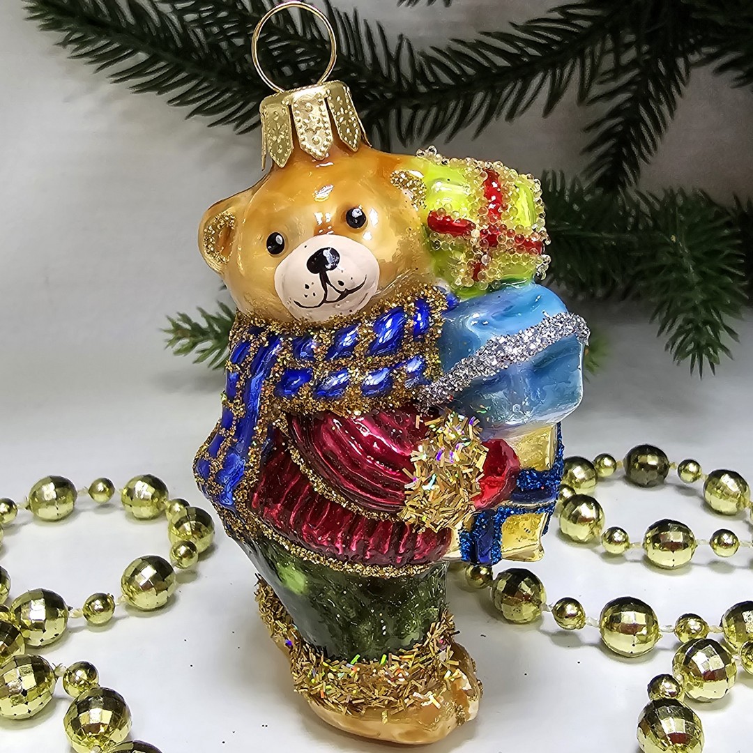 фото Стеклянная елочная игрушка Мишутка с подарками