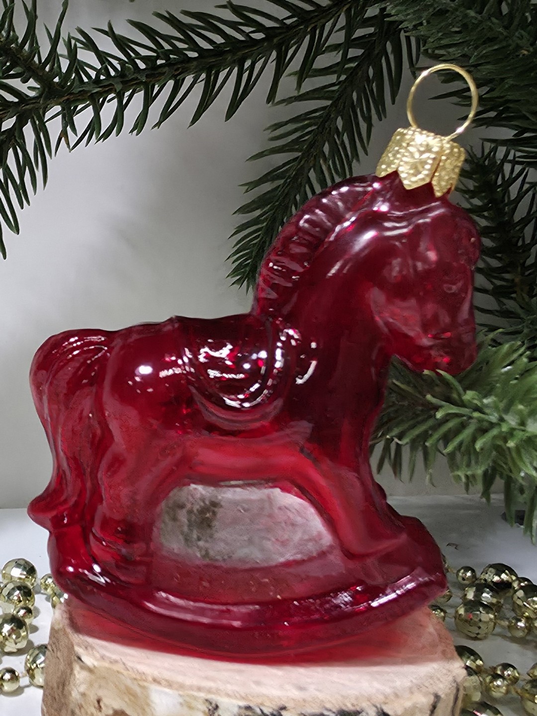 фото Стеклянная елочная игрушка Лошадка качалка малая красная