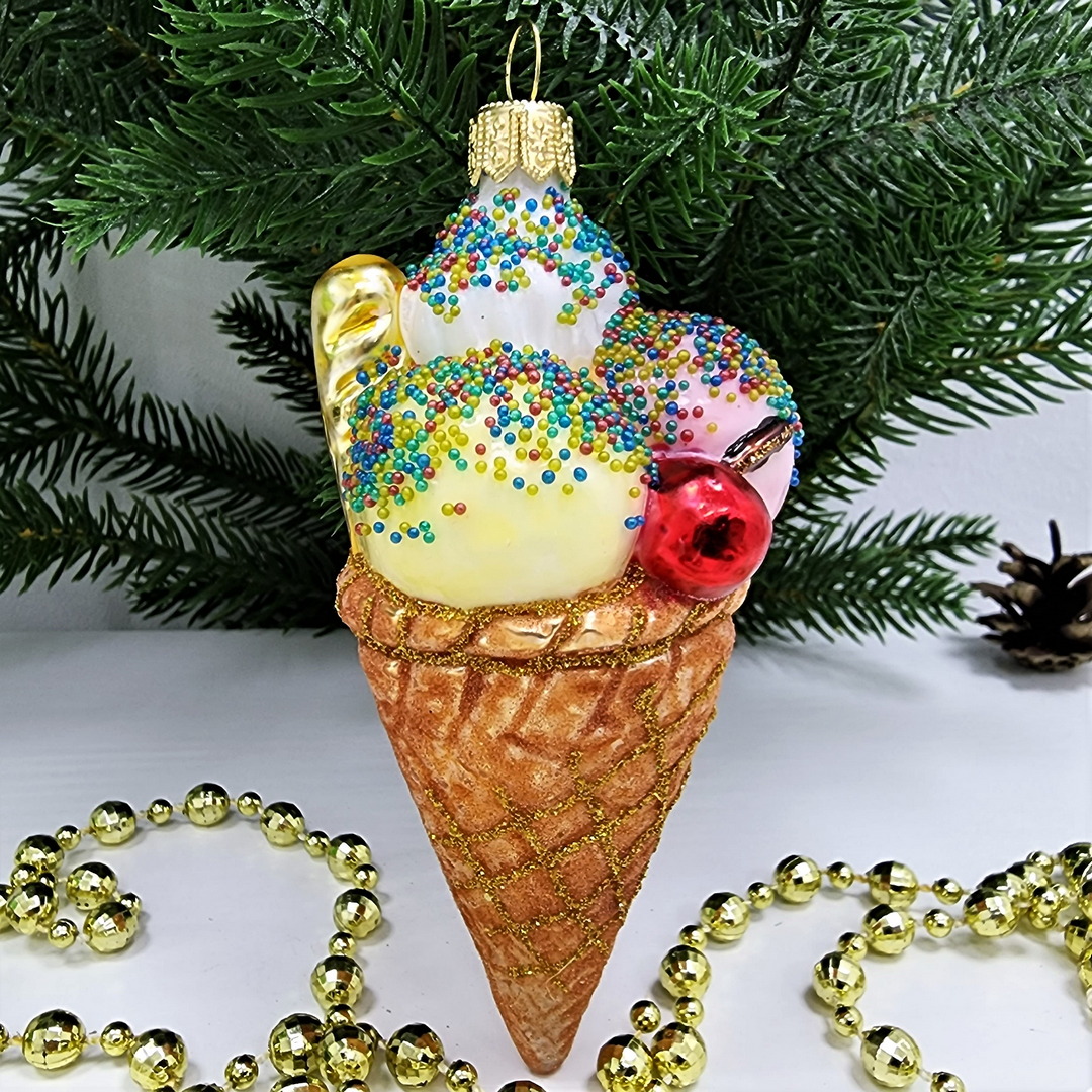 фото Стеклянная елочная игрушка Мороженое