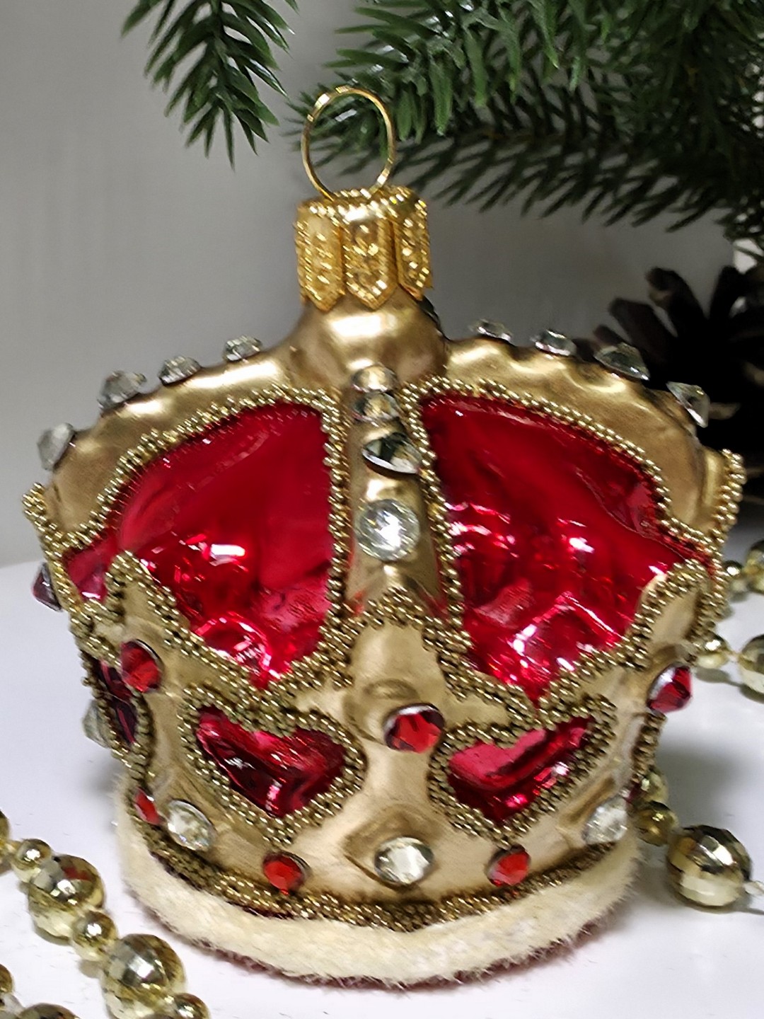 фото Стеклянная елочная игрушка Корона красная