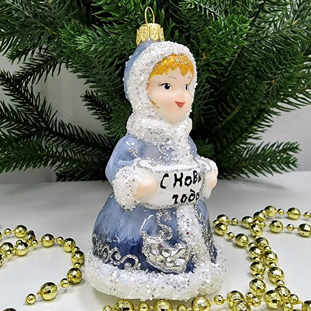 фото Стеклянная елочная игрушка Девочка