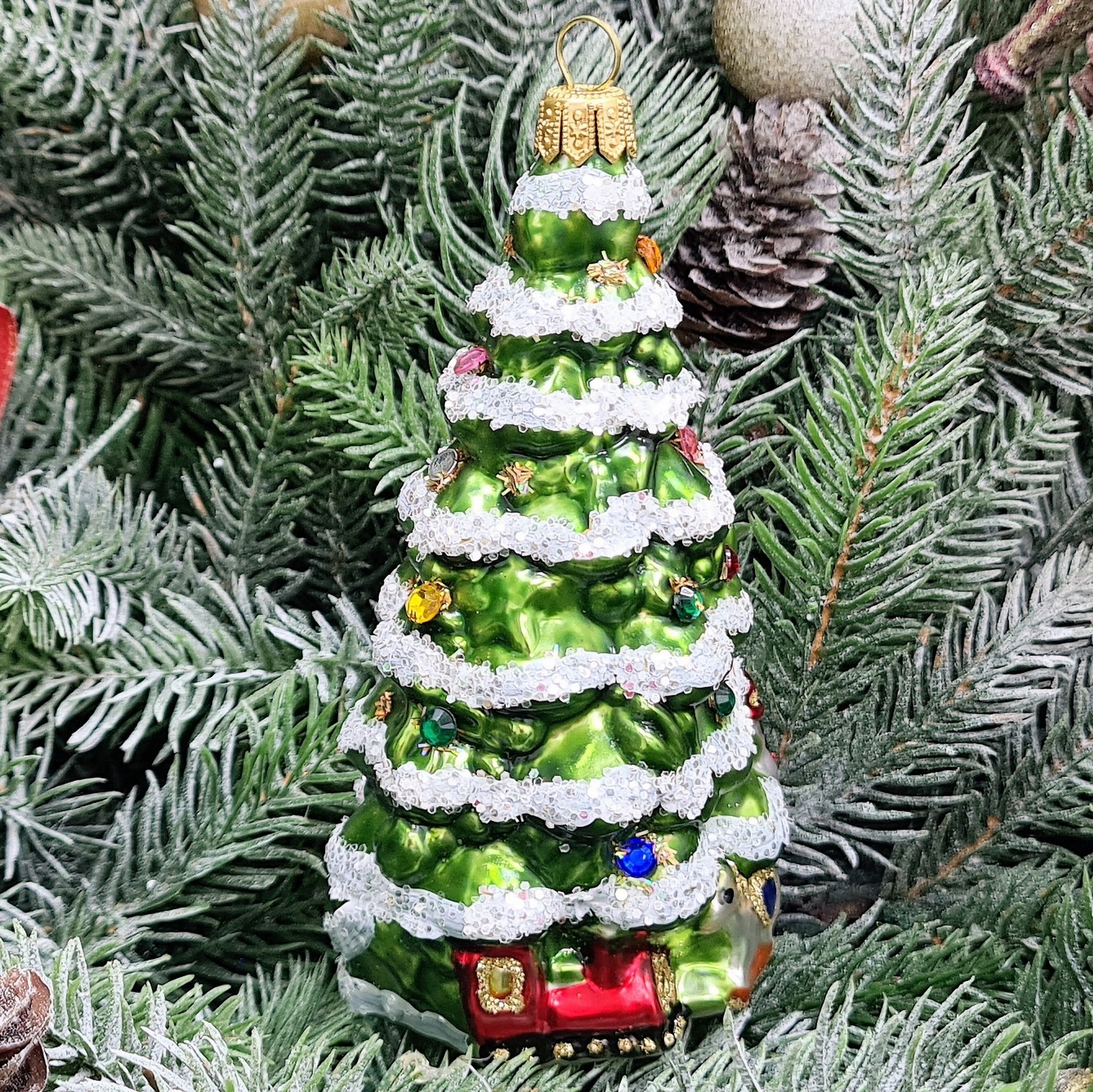 фото Стеклянная елочная игрушка Елка с лошадкой