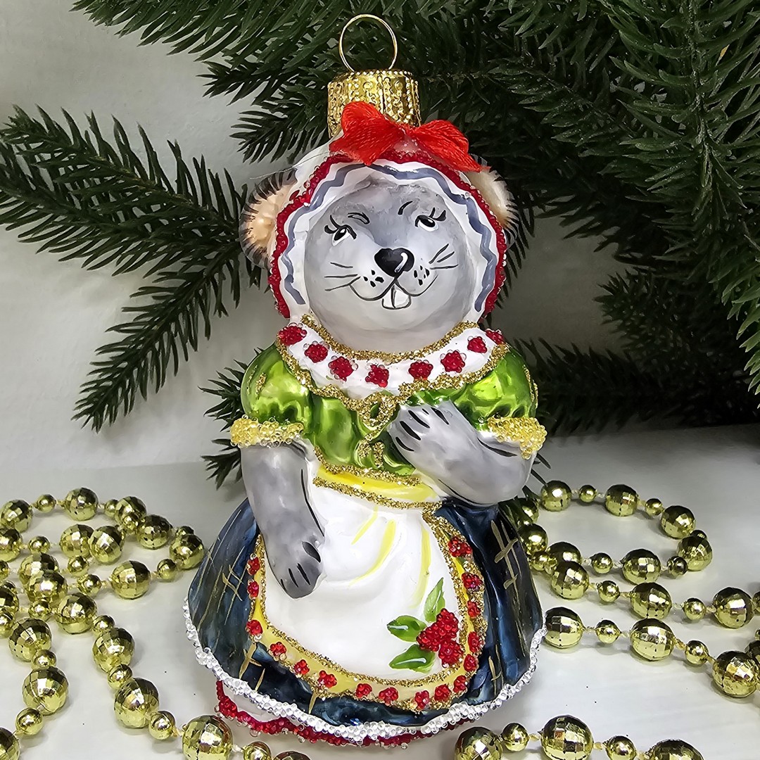 фото Стеклянная елочная игрушка Мышка хозяйка