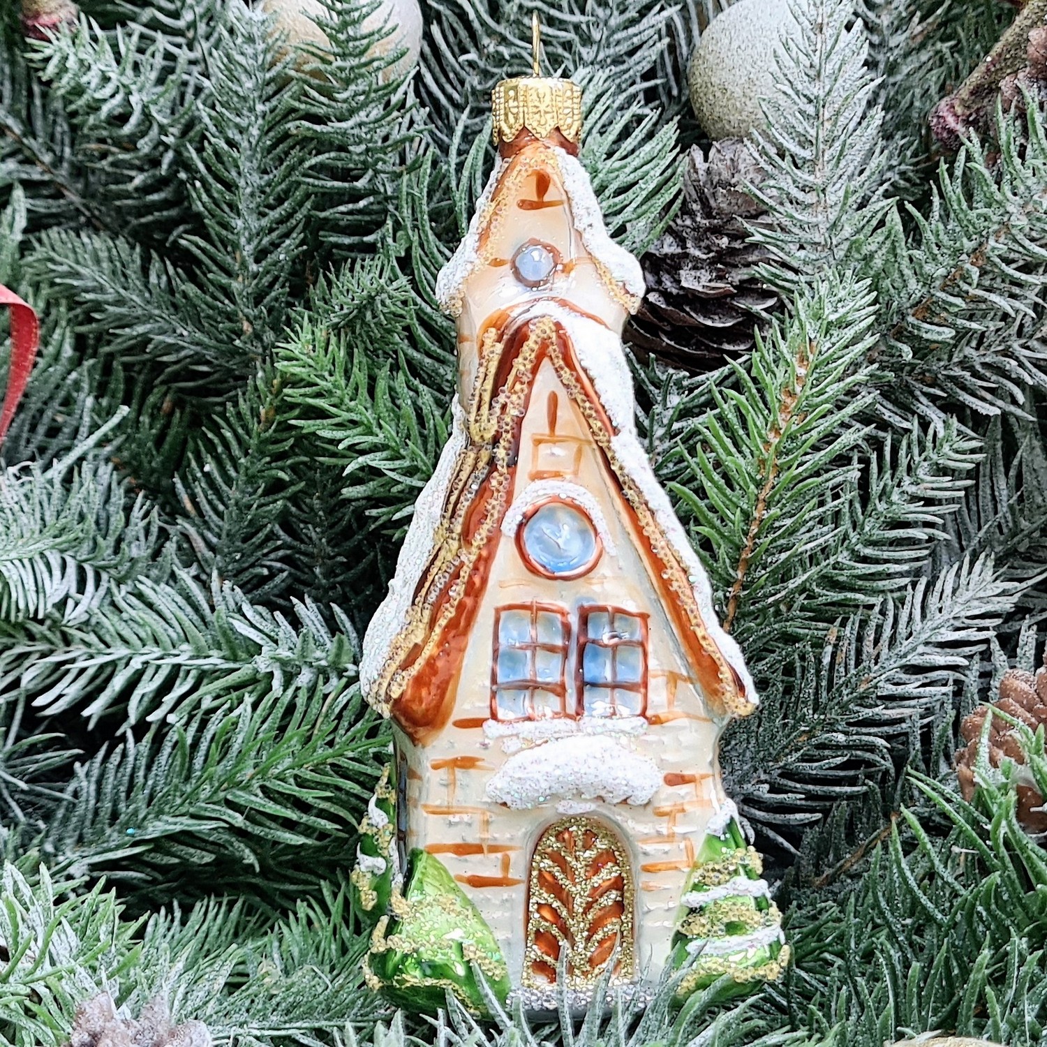 фото Стеклянная елочная игрушка Домик с острой крышей