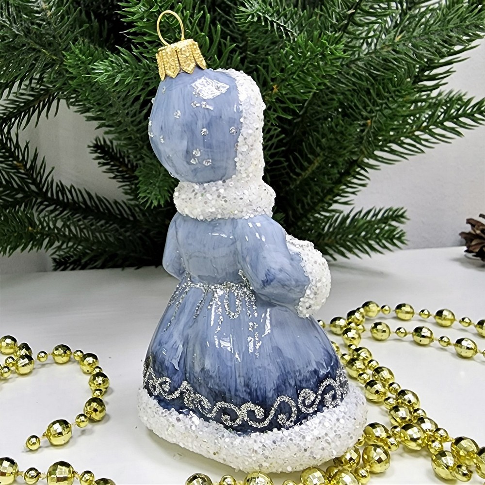 фото Стеклянная елочная игрушка Девочка
