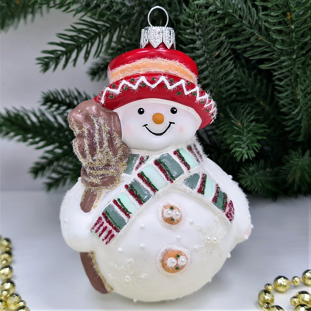 фото Стеклянная елочная игрушка Снеговик с метлой